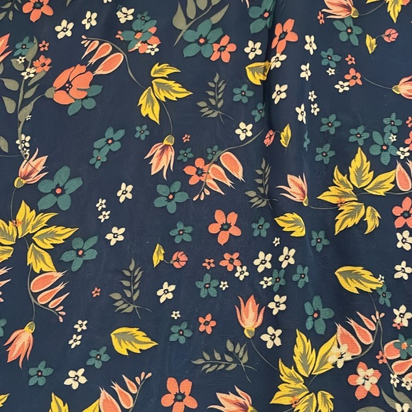 LuLaRoe skirt -lined size XS (normal medium) - Picture 2 of 5